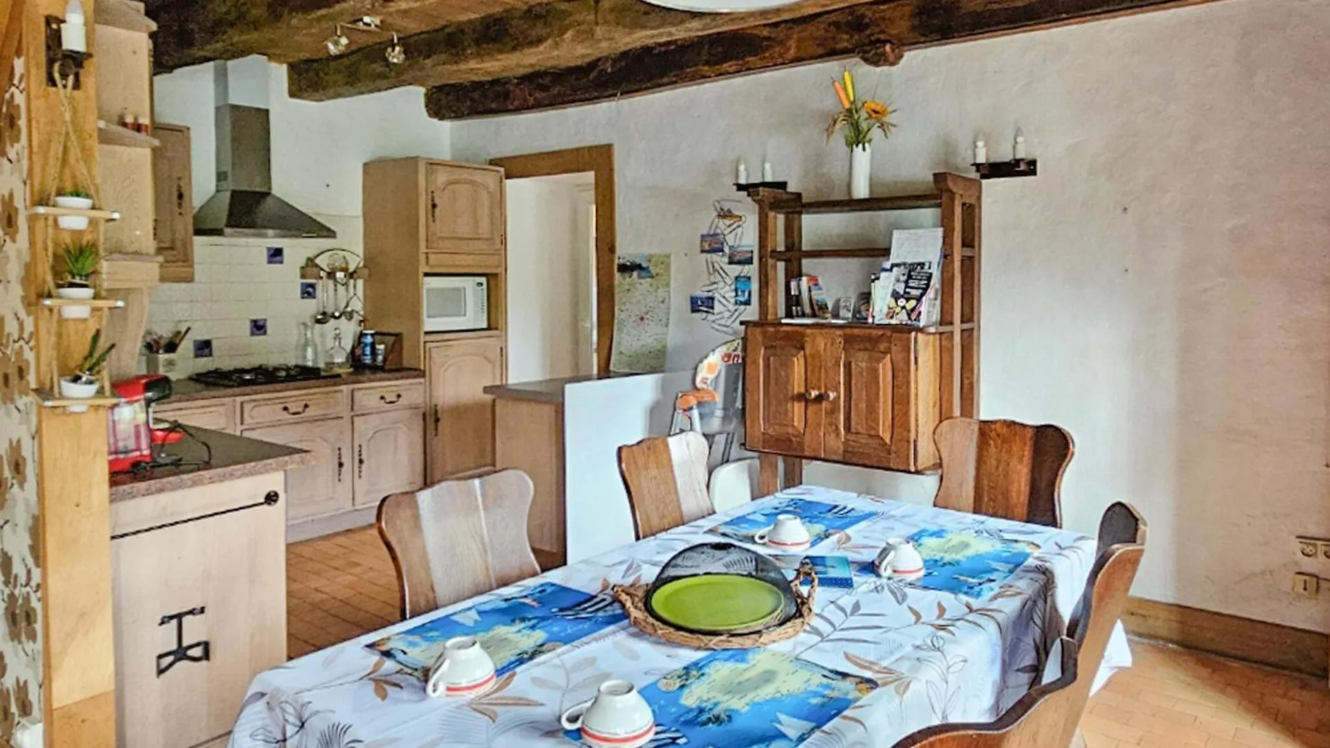 Gorgeous Home In Noyal-Sous-Bazouges 0*,